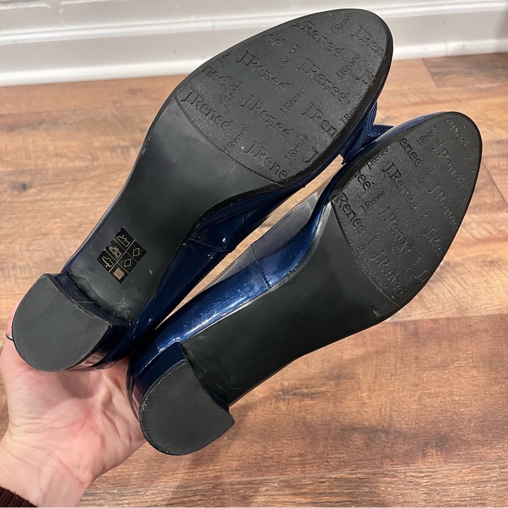 J. Renee Cameo Patent Bow Detail Block Heel Pumps - Picture 14 of 14
